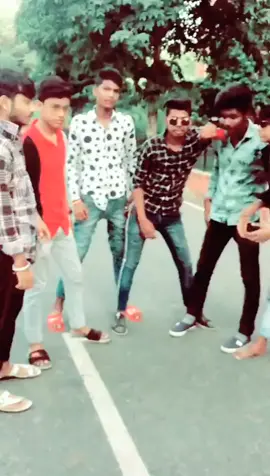 MeRi ShAaDi MeiN naAgiN daNcE KoN kaRegA #badnaamgroup #tiktok#slomo@parshuroy98 @nikhilrajput_20 @siddharthkashayp @user446384 @rohanking517 😎😎