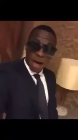 Vinicius Jr cantando Atrasadinha!!!