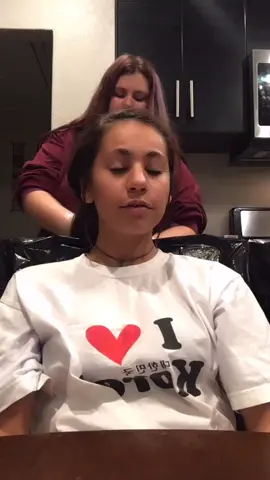 I’m dying my hair😂