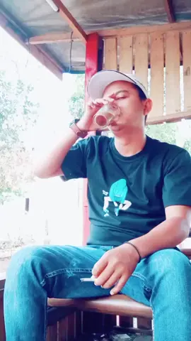 ngopi dlu kitaaaa 😁😁 hehehe