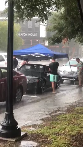 Strangers helping strangers! Credit: Jukin Media #fyp #amazing #heartwarming #epic #kindness
