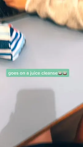 disclaimer she hasn’t gained them back YET @meghanmmiller #juice #cleanse #healthy