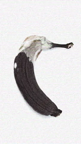 🍌 Bananas produce abnormally large amounts of ethylene causing them to brown quicker than other fruits. #Science #BornToGlow
