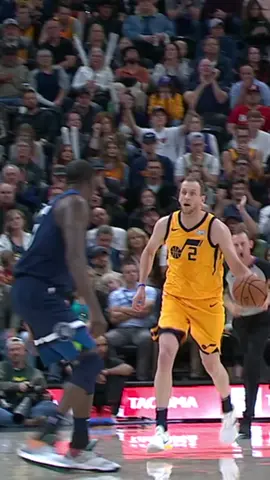 When you see it 👀 Emmanuel Mudiay with the fake layup 😤 #highlightreel #basketball #utahjazz
