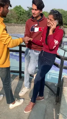 Kisi ko samjh aya kya hua ?? (Tag ypur love) ❤️😂#wedlook #surbhiirathore3 #KhuleBaalBefikar @mr_malikofficial #foryou #trending @mohitvats_