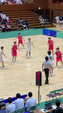 ターンオーバーから、止まらず行ききる所が好きなんよねー。ナイスー！#バスケ #高校バスケ #バスケ好き #おすすめ #試合結果はインスタ #インスタよろしく #バスケで遊べ #愛媛