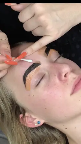 “Eyebrows on fleek, can’t rub them off” is the only thing this song can relate too 😂😜 #foryou #brows
