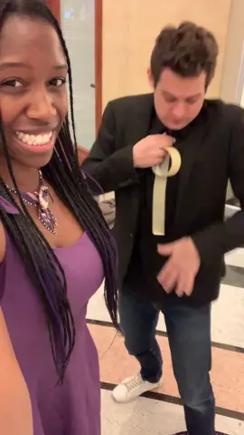 How magicians dress up 👔. #fyp #viral #foryou #magic #tie #tiechallenge