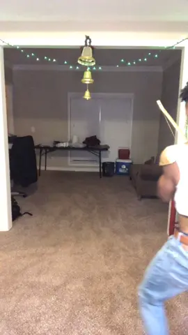 POV adora and glimmer keep arguing so Bow thought it was a good idea to seranade them 😅💕 #foryou #bestfriend #bowcosplay #shera #netflix