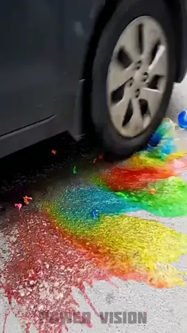 Car Vs Raibow Balloons #crush #balloon #rainbow #tests #experiment