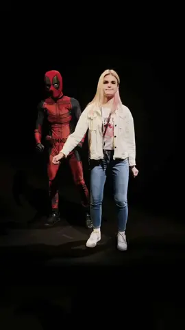 Танцуем с @russiandeadpool 🤘🏻 #5gголограмма