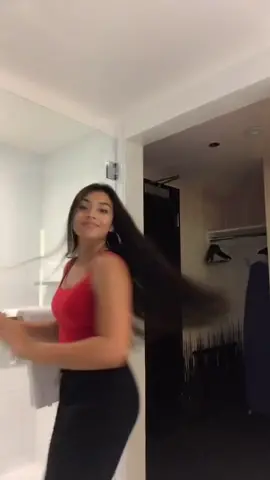 I just wanna be a tiktok dancer 😪 OkAy ByE! DC: @yodelinghaley #fyp #dance IG: @montoyatwinz