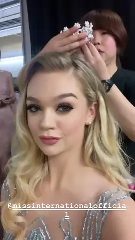 Ice Queen vibes with my #missinternational  runner up crown on #realdisneyprincess #frozenelsa #frozen #pageantlife #beautypageant #pageantgirl