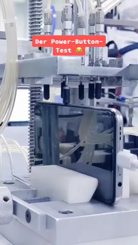 So werden Handys getestet 🤫 #chip #Tech #edutoktech #technology #techflex #techlife #smartphone #handy #oppo #waitaminute #crazy #test #factory