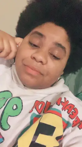 😤 it’s getting easier to walk on but it still hurts 😭😭😭
