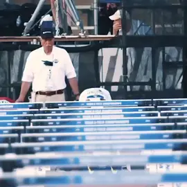 HE NEVER MOVED HIS HEAD 🤯 #track #hurdle #Running #focus #wow #amazing #shoutoutOT (via Florida Gators)