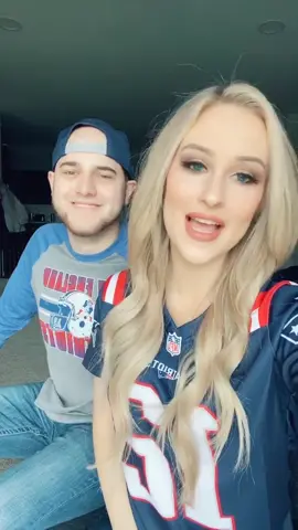 Y’all know who I’m crushing on 😜🎉 #crush #yellowhearts #Relationship #boyfriend