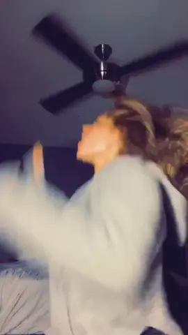 POV: Your crush doesn’t like you and you don’t know why but it’s because of your small 👐🏼 #foryou #lastminutexmas #foryoupage #xmasballin