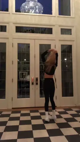 here’s my moms ridiculous front door #fyp