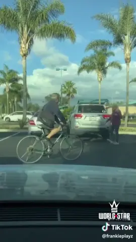 Got their revenge after a lady blocked someone in 👀😯🚙 (via @frankieplayz) #revenge #prank