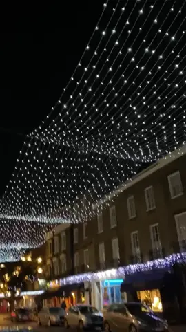Happy holidays to you! Wishing you a great  time with family & friends #thisislondon #london #tiktoktraditions #hereforonething #foryou #foruyou #fyp