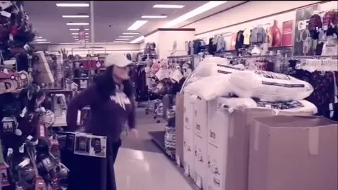 Pillow Dive Challenge back in tha day! 😂 #foryoupage #Viral #followmee #Youtuber #Subscribe #MichaelaHallmark #7k