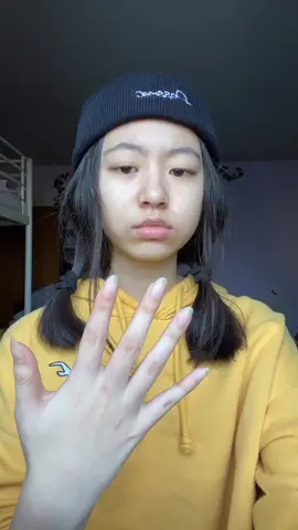 This is me trying to remember the lyrics then noticing how my face color changes w/o my hand in frame