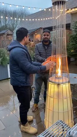 Galan kad k garm krne pande na😂🤣😂🤣🤣@amritpallmatharu #tik_tok #fyp #punjabi #commedy #duet #viral #gujjar #london #uk #foryopage