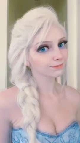 People tell me we look a like...I don’t see it #morph #ThatsWhatILike #turnitup #frozen #lookalike