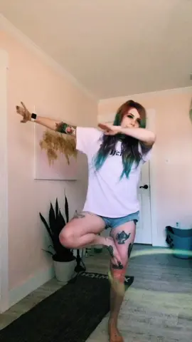 Filed under useless skills i learned while I’m between jobs 🙌🏻🙌🏻 #hulahoop #futuretech #ThisIsQuitting #handgestures #xyzbca #fyp #renegade