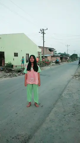 hampir ketabrak njirt 😅🤣