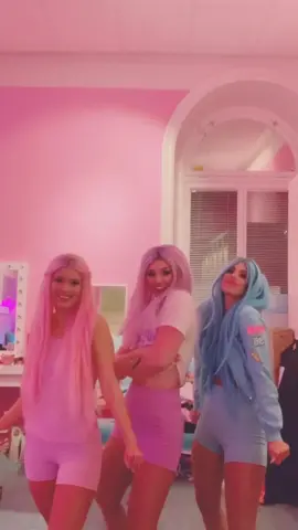 💗💙💜 #dollystyle #foryou #girls