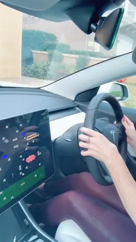 I’m so bored 🤓 #tesla #game #gamer #netflix #hulu #binge #bingelife #Tech #cool #bored #lux #luxury #fun #car #carlover #ThatsWhatILike #fyp #feature