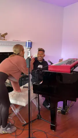 Bts of me and Pia’s voice lesson💜🎶 #singer #neverenough