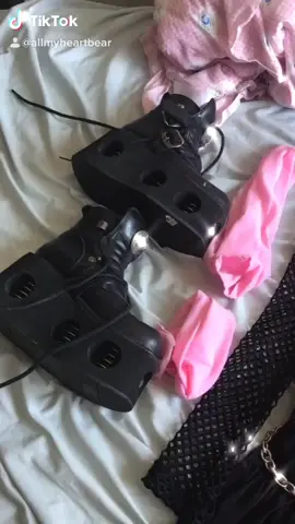 IGNORE THE TIK TOK THING I MESSED MY CAPTION UP HAHAHA #fyp #kawaii #goth