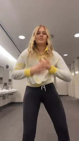 When you have a public restroom to yourself... 🤣 #fyp #foryou #foryoupage