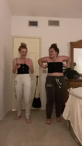 Apparently this hip thing makes you famous #perfectmeal #pilotpete #duet #foryou