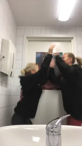 Kom på vår musikal! Vi bjuder på tiktoks #foryou