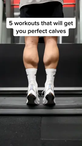 Huge calves check #fyp #fitnesstips