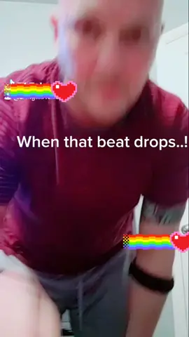repost. when the beat drops! whoa! @breehaywood @melody..k9..xzena @22teryn #drop  #beatdrop  #whoa #dad #thecringydad #follow