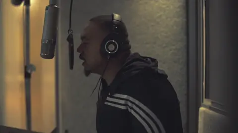 That moment when I’m about to get in the booth to beatbox on a beat 🤯 😀 #timbaland #beatbox #historylesson #superproducer #MusicalMindReader