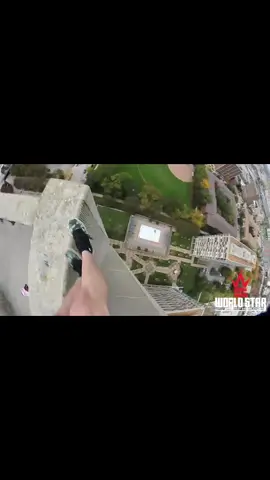 Just swallowed my heart 😳😱 (IG: peterteatime) #parkour #crushedit #viral