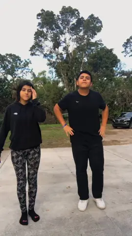 Where my Hispanic at??!!😏#viral #foruyou #foryourpage #hispanic #dance #challege