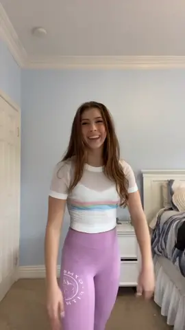 Tiktok doesn’t like me doing normal dances but instead do em anyways #foryou #foryoupage #viral #featureme