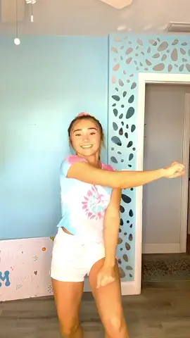 i promise i’ll do a normal dance video one day 😂😂😂 thought this was cool #trend #slomo