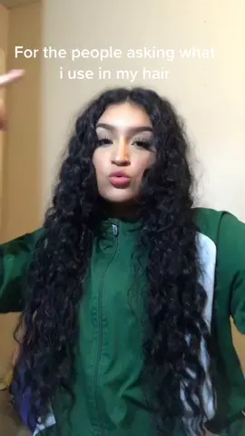 This is what i use to make my hair grow faster 💙💙 #hair #WhatWouldHarleyDo #cinematics #MusicalMindReader #bigair #selflove #curlyhair #foyoupage