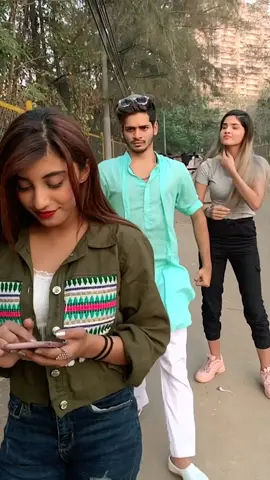 Dost ki khushi me meri khushi hai♥️😝@aaskhan  @somya_daundkar #foryou #foryoupage #ashiqueen