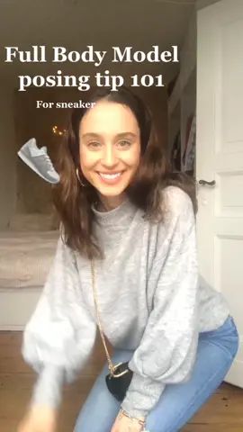 Posing tip 101 for sneaker 👟✨ #fy #posingtip #modelposing #model