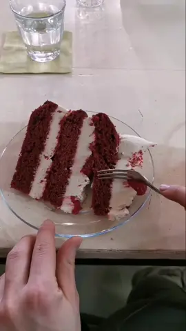 Red velvet, cheesecake o carrot cake? 😍 #sweet #dessert #foryou