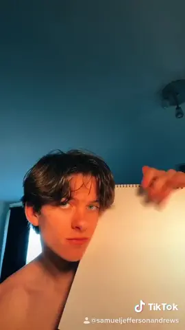 I wanna paint a face but idk how also I put this on my main for a second by mistake lmaooo